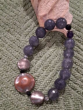 Faceted Slate-Blue Beaded Stretch Bracelet with Metallic Accent SOME TARNISH